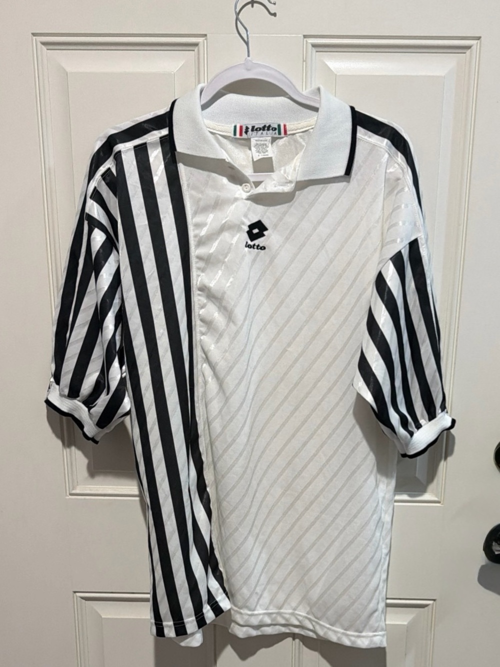 Lotto Men’s Black & White Striped Polo Jersey
